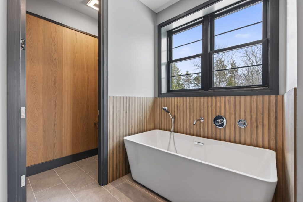 Primary Bath with soaking tub at the Meadow House in Falmouth, Maine
