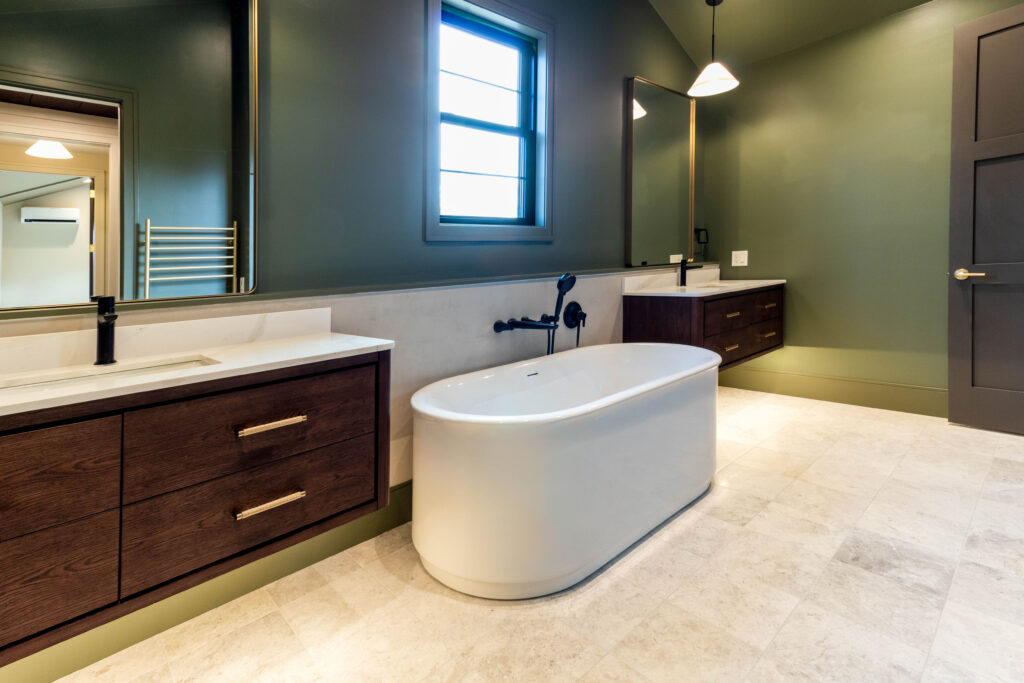Primary Bath of the Meadow House in Falmouth, ME